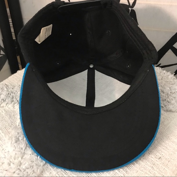 Sixflags cap - Picture 3 of 3